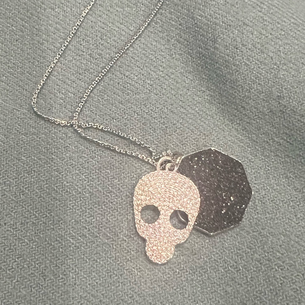 Skull necklace